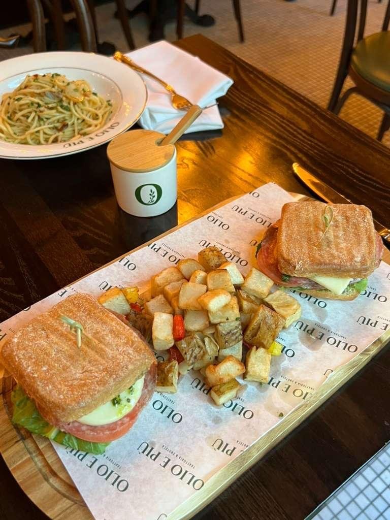 Focaccia Caprese.jpeg